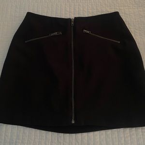 BLACK MINI SKIRT